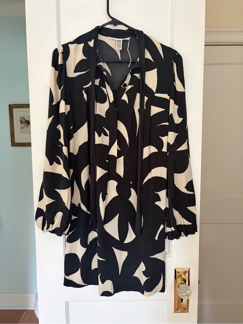 Black & Cream Printed Long-Sleeve Dress with Tie Neck